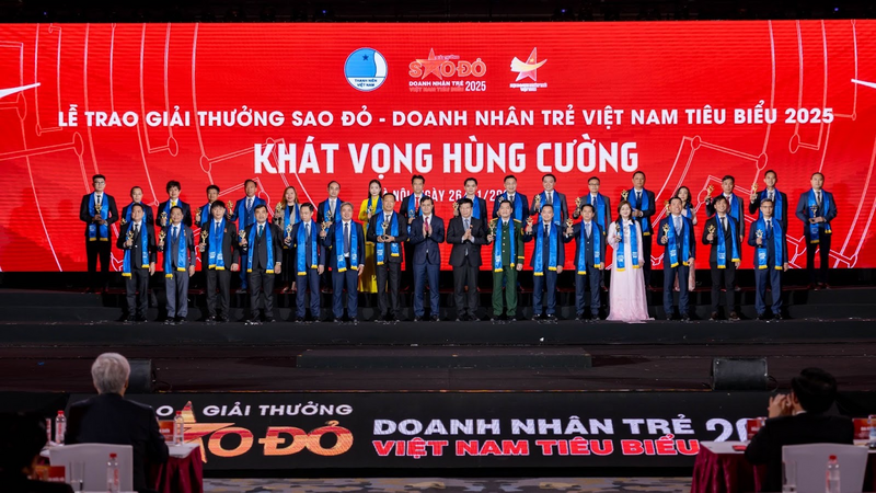 Với ông Hưng, danh hiệu Sao Đỏ 2025 vừa là sự ghi nhận cho hành trình hơn một thập kỷ xây dựng ACCESSTRADE, vừa là cơ hội để ông truyền cảm hứng cho thế hệ trẻ.