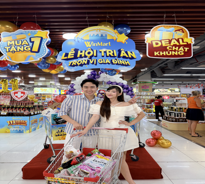 3 hội viên WiN có tổng hóa đơn tích lũy cao nhất trong tháng sinh nhật WinMart sẽ được nhận phần quà đặc biệt là Xe hàng WinMart.