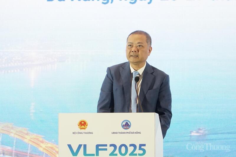 Ông Nguyễn Anh Sơn, Cục trưởng Cục Xuất nhập khẩu cho rằng, miền Trung cần tháo những điểm nghẽn để nắm bắt cơ hội, chuyển mình trở thành một trong những trung tâm logistics quan trọng của quốc gia và khu vực