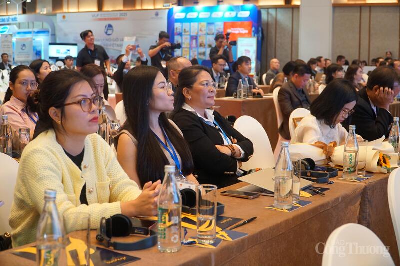 Các đại biểu tham dự phiên chuyên đề trong khuôn khổ Diễn đàn Logistics Việt Nam 2025