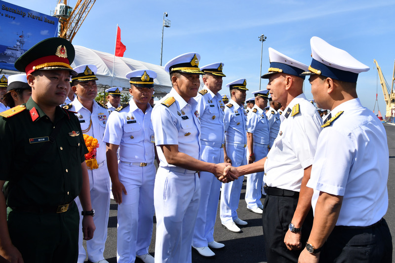 Lễ đón đoàn công tác Vùng 5 Hải quân nhân dân Việt Nam tại cảng Chuk Samet (Thái Lan)
