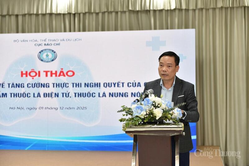 Ông Đặng Khắc Lợi, Phó Cục trưởng Cục Báo chí phát biểu khai mạc hội thảo