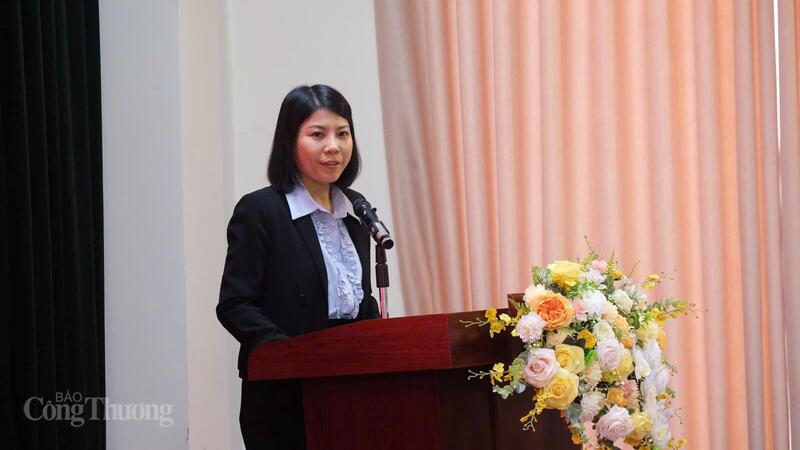 Le Hai An elvtárs, pártbizottsági tag, az Ipari és Kereskedelmi Stratégiai és Politikai Kutatóintézet igazgatóhelyettese