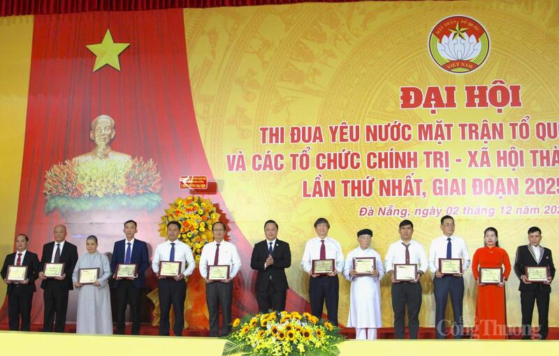 MTTQ Việt Nam TP. Đà Nẵng tôn vinh các tập thể, cá nhân tiêu biểu trong phong trào thi đua yêu nước giai đoạn 2020 - 2025