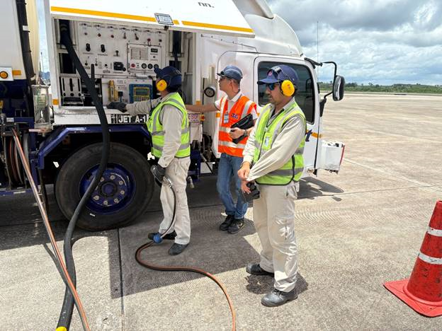 Petrolimex Aviation trao đổi đánh giá viên JIG với PTTOR Thái Lan - 1