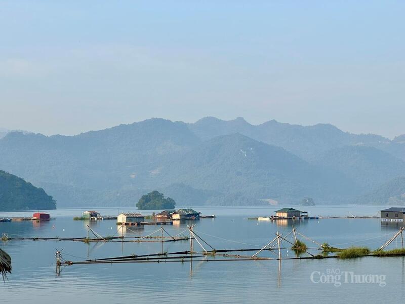 Những chính sách đúng hướng đã và đang khiến diện mạo kinh tế - xã hội của xã Đà Bắc thay đổi rõ rệt