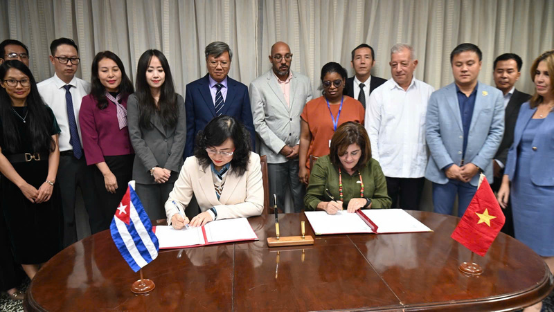 ທ່ານ​ຮອງ​ລັດຖະມົນຕີ Phan Thi Thang ​ເປັນ​ປະທານ​ຮ່ວມ​ກອງ​ປະຊຸມ​ຜັນ​ຂະຫຍາຍ​ສັນຍາ​ການ​ຄ້າ ຫວຽດນາມ - ກູ​ບາ - 2