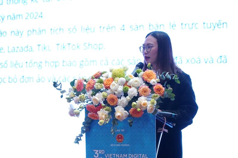 Bà Đỗ Thanh Hương, Trưởng phòng Nghiên cứu thị trường, Metric.vn cung cấp một bức tranh cập nhật về hoạt động thương mại điện tử năm 2025. Ảnh: Minh Trang