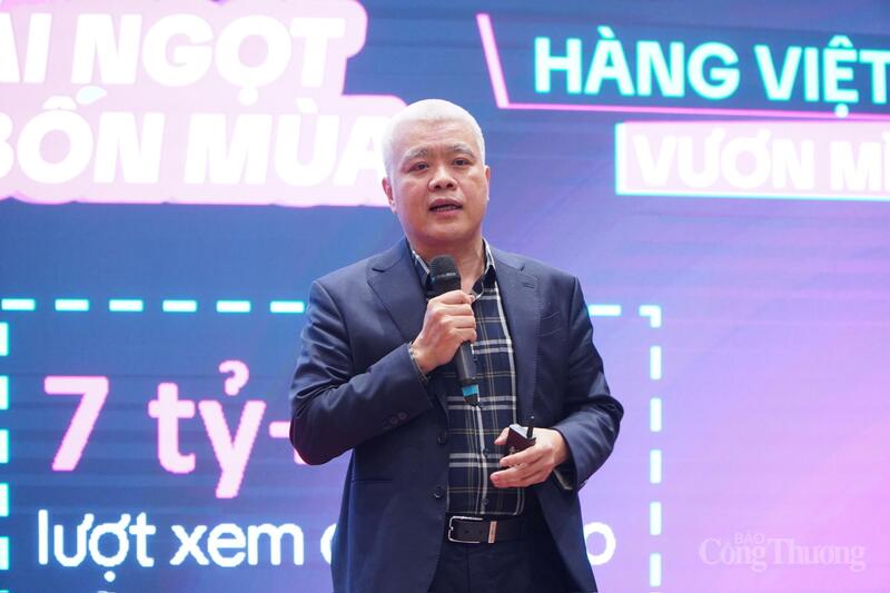 Ông Nguyễn Lâm Thanh, Tổng Giám đốc TikTok Việt Nam giới thiệu chương trình thúc đẩy tiêu thụ sản phẩm vùng miền thông qua thương mại điện tử. Ảnh: Minh Trang