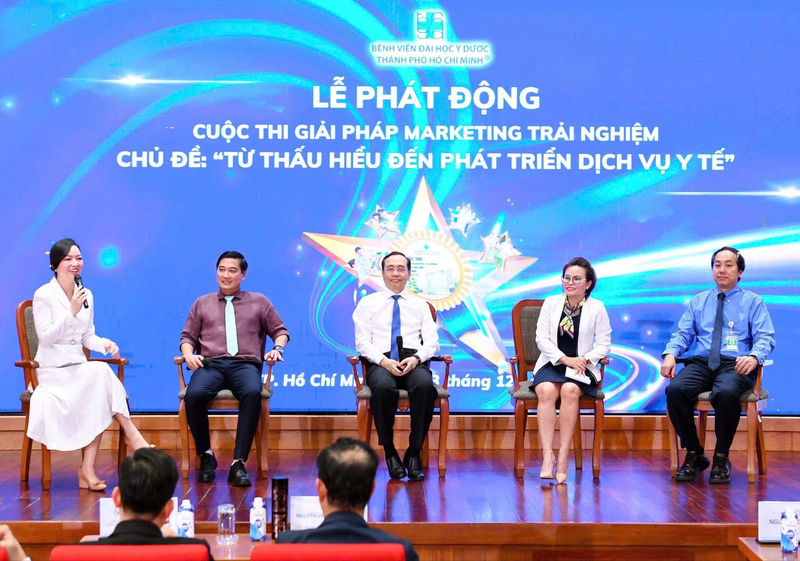Tọa đàm “Giải pháp Marketing Trải nghiệm: Từ thấu hiểu đến phát triển dịch vụ y tế”.