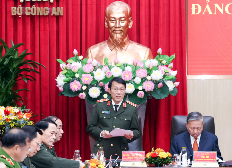 Đại tướng Lương Tam Quang - Bộ trưởng Bộ Công an chủ trì hội nghị. Ảnh: Khổng Hà.