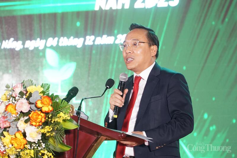 Thứ trưởng Bộ Công Thương Nguyễn Hoàng Long phát biểu khai mạc Hội chợ