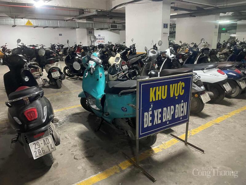 Xe điện được bố trí sắp xếp tại một khu vực riêng.