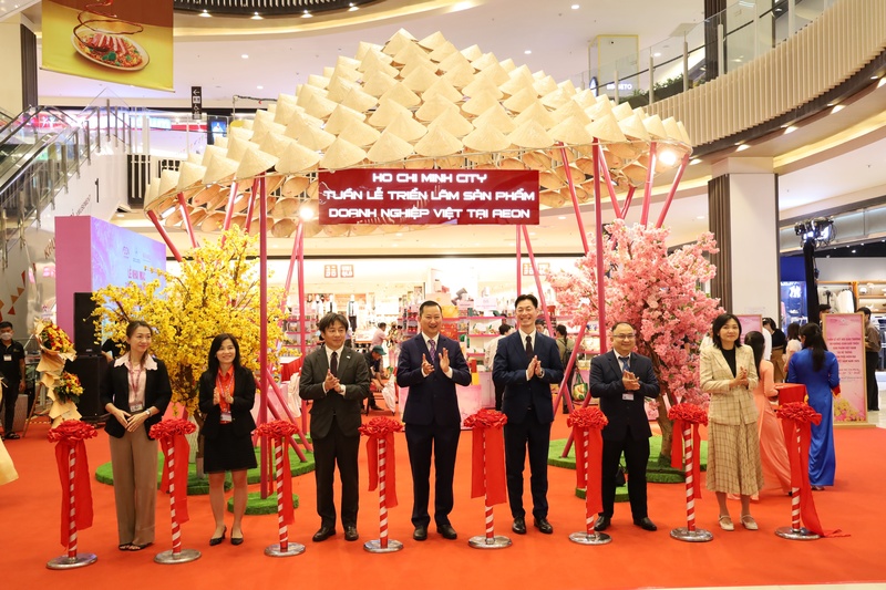 Kereskedelmi kapcsolati hét és tér vietnami termékek bemutatására az AEON Vietnam disztribúciós rendszerében 2025-ben