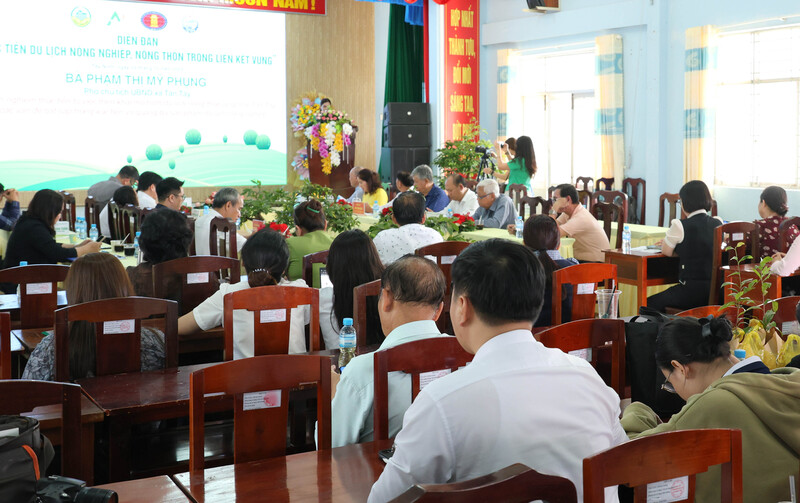 Đại biểu tham dự tại diễn đàn. Ảnh: Hoàng Tuyết.