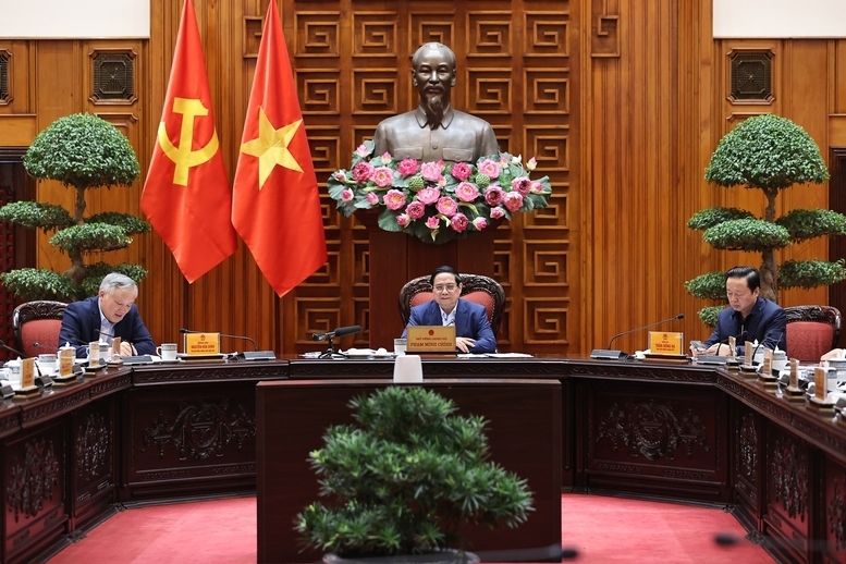 Thủ tướng Chính phủ chỉ rõ, tư duy, phương pháp luận, tư tưởng chỉ đạo, xuyên suốt trong xây dựng Đề án là phải có các giải pháp "thuận thiên", thích ứng linh hoạt, hiệu quả với biến đổi khí hậu. Ảnh: VGP/Nhật Bắc