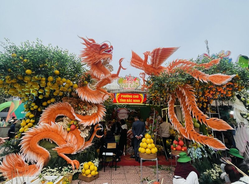 Gian hàng của phường Chũ. Ảnh: Nguyễn Hương