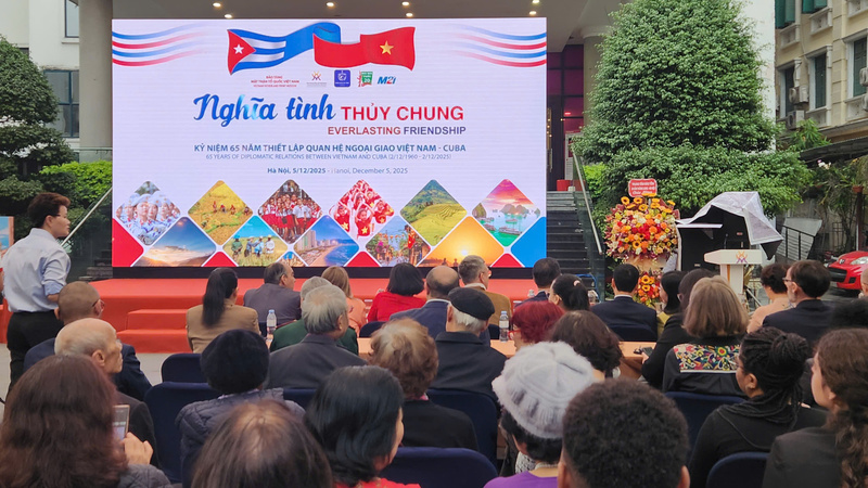 Triển lãm tổ chức tại Bảo tàng Phụ nữ Việt Nam. Ảnh: QL