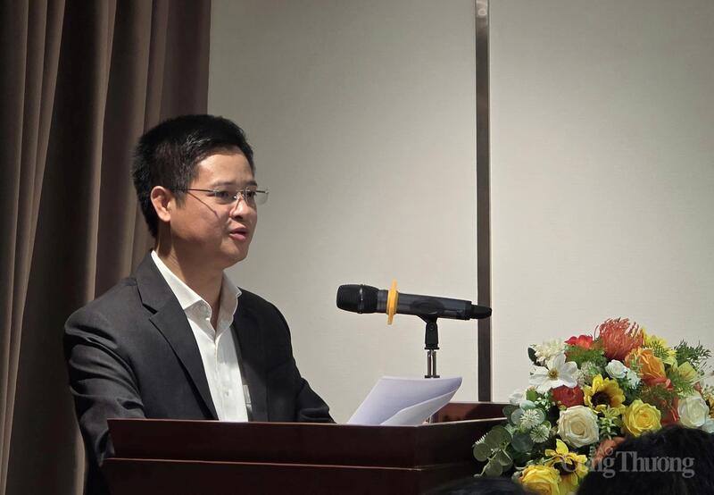 Ông Nguyễn Thế Hiệp, Phó Giám đốc Sở Công Thương Hà Nội thông tin tại hội nghị.