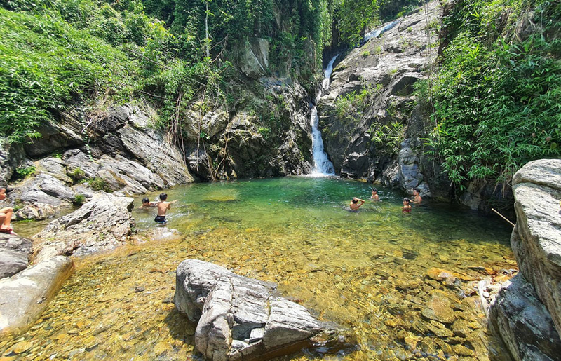 Thái Nguyên có những con suối, thác nước, hồ với cảnh đẹp hoang sơ, kỳ vĩ