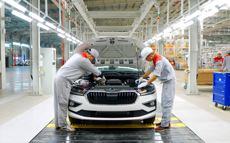 Cuộc đua giảm giá xe ô tô trong nước được dự báo sẽ còn tiếp diễn đến hết năm. Ảnh minh họa