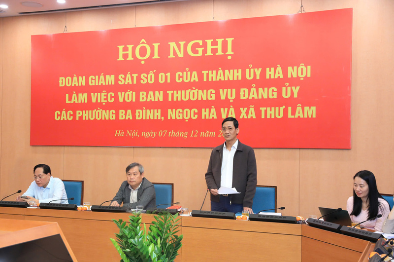 Toàn cảnh buổi làm việc.