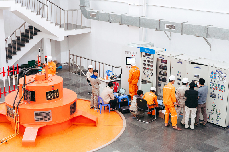 Công tác kiểm tra, bảo dưỡng thiết bị được AKKN tăng cường nhằm đảm bảo vận hành an toàn, ổn định các tổ máy trong giai đoạn nước rút cuối năm