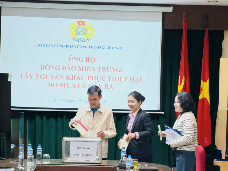 Công đoàn Công Thương Việt Nam ủng hộ đồng bào vùng lũ 1,57 tỷ đồng - 9