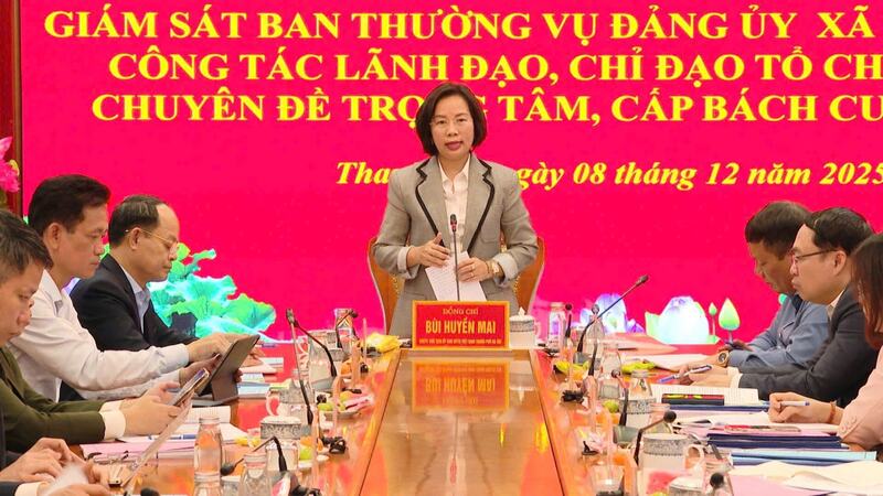 Toàn cảnh buổi làm việc.
