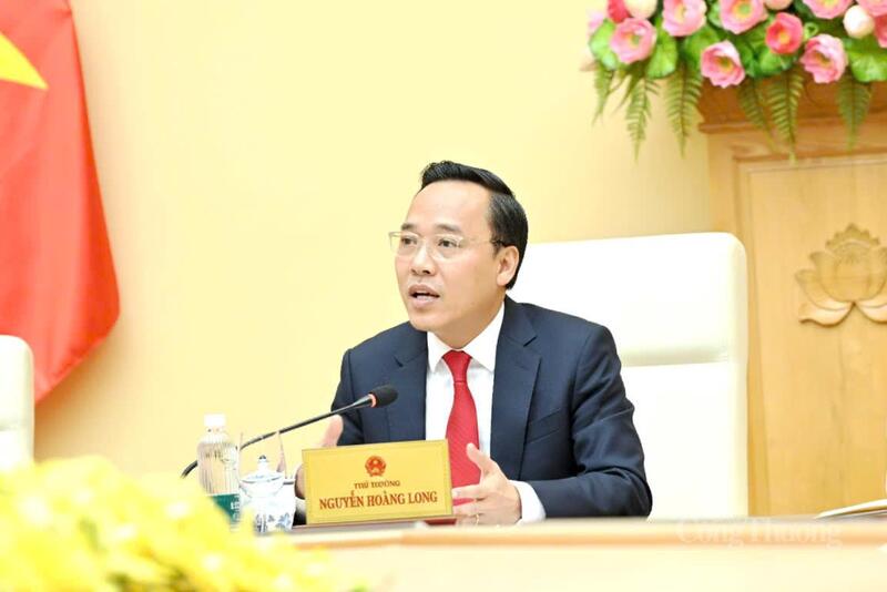 Thứ trưởng Nguyễn Hoàng Long cho biết, thời gian qua, Bộ Công Thương và IEA đã có nhiều hoạt động hợp tác, nổi bật là hai bên đã ký Biên bản ghi nhớ hợp tác trong lĩnh vực năng lượng.