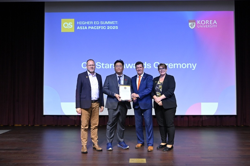 Trường Đại học Anh Quốc Việt Nam tiếp tục được công nhận QS 5 sao.