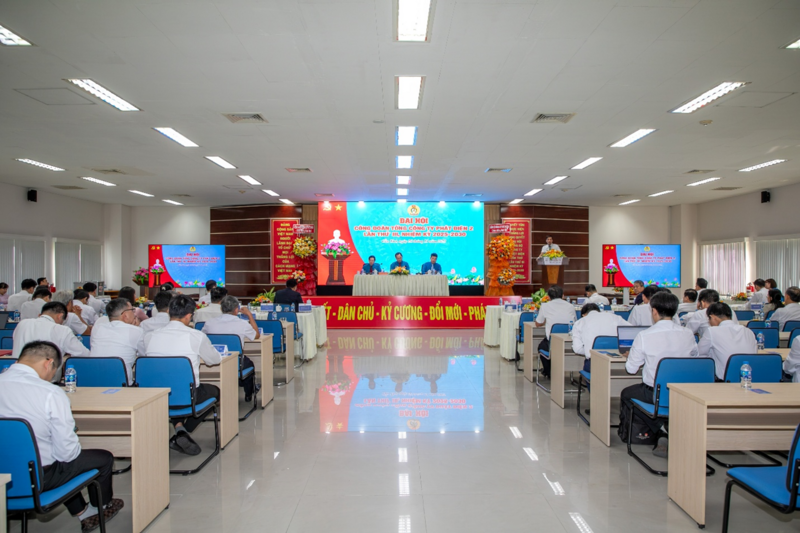 Toàn cảnh Đại hội Công đoàn EVNGENCO2 lần thứ III.