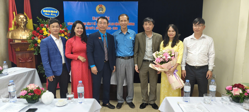 Công đoàn Trung tâm Y tế, Môi trường lao động Công Thương vững bước đổi mới - 1