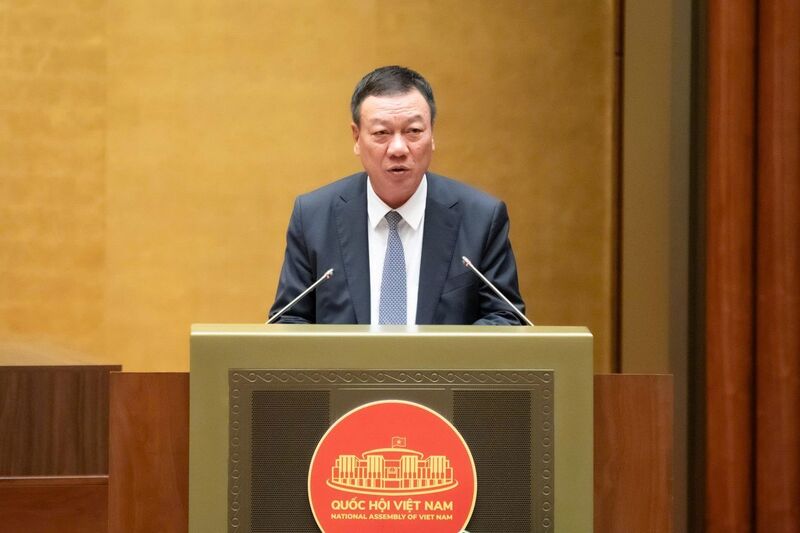 Tổng Thanh tra Chính phủ Đoàn Hồng Phong báo cáo tiếp thu, giải trình, chỉnh lý dự thảo Luật Phòng, chống tham nhũng (sửa đổi). Ảnh: QH