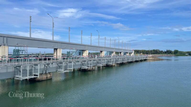 คณะผู้แทนจากกระทรวงอุตสาหกรรมและการค้าได้หารือกับโรงไฟฟ้าพลังน้ำไตรอัน และรับทราบถึงประสิทธิภาพการดำเนินงานของโรงไฟฟ้าในช่วงน้ำท่วม พร้อมทั้งขอให้ดำเนินการอย่างต่อเนื่องเพื่อรักษาความปลอดภัยของโครงสร้างโรงไฟฟ้าและพื้นที่ปลายน้ำ