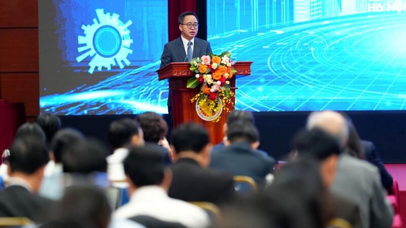 Ông Phạm Mạnh Hùng, Phó Tổng giám đốc Đài Tiếng nói Việt Nam (VOV) phát biểu tại Hội nghị. Ảnh: VOV