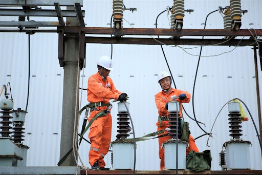 Bộ Công Thương công bố hết hiệu lực 28 quyết định của Cục Điều tiết điện lực nhằm đồng bộ quy định về vận hành hệ thống điện và thị trường điện. Ảnh minh hoạ