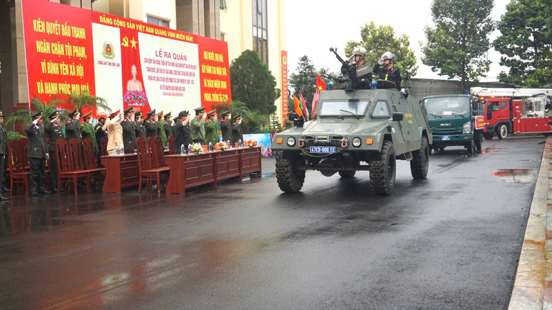 Lực lượng Công an tỉnh Đắk Lắk tại buổi lễ ra quân trấn áp tội phạm. Ảnh: Quốc Dũng