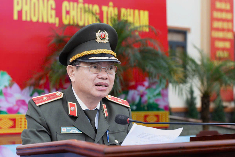 Thiếu tướng Phan Thanh Tám, Giám đốc Công an tỉnh Đắk Lắk phát biểu tại buổi lễ. Ảnh: Quốc Dũng