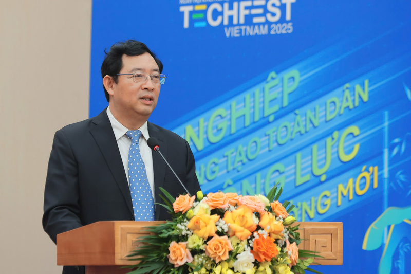 Ông Phạm Hồng Quất, Cục trưởng Cục Khởi nghiệp và Doanh nghiệp Công nghệ (Bộ Khoa học và Công nghệ) phát biểu tại hội thảo. Ảnh: Q.N