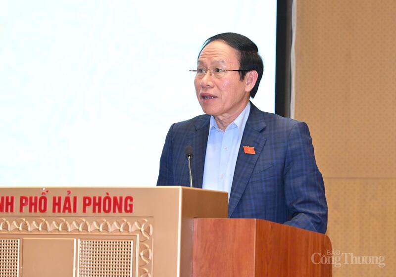 Đồng chí Lê Tiến Châu nêu 8 nhóm giải pháp ưu tiên triển khai trong năm 2026 để thực hiện chủ đề “Chủ động thực thi; phát huy động lực; tăng trưởng bứt phá”.