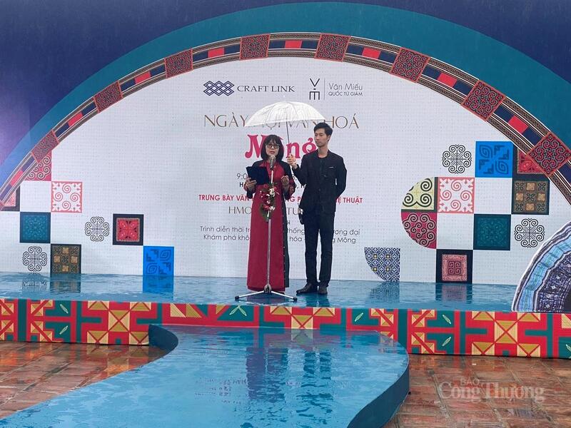 Bà Trần Tuyết Lan – Giám đốc Craft Link phát biểu khại mạc Ngày hội Văn hoá Mông 2025. Ảnh: Hải Linh