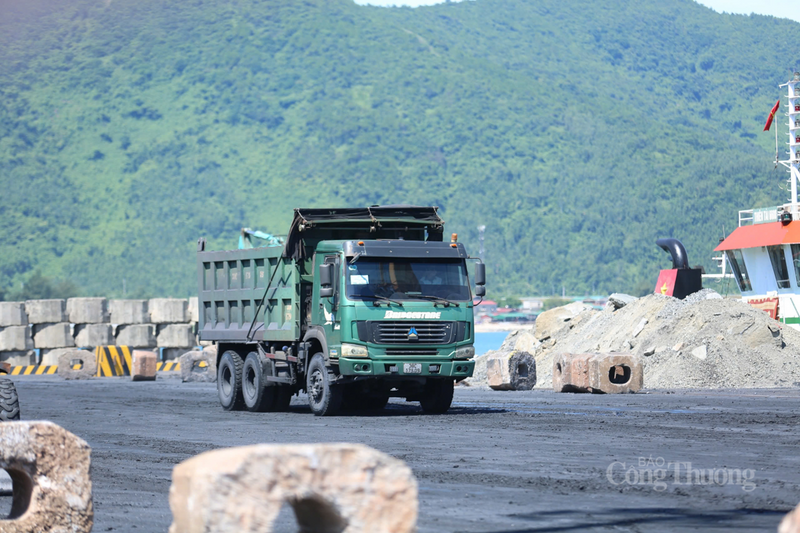 Sự phát triển của hạ tầng cảng biển là yếu tố then chốt để phục vụ mục tiêu tăng trưởng GRDP của Hà Tĩnh vào năm 2030. Ảnh: Trọng Tùng