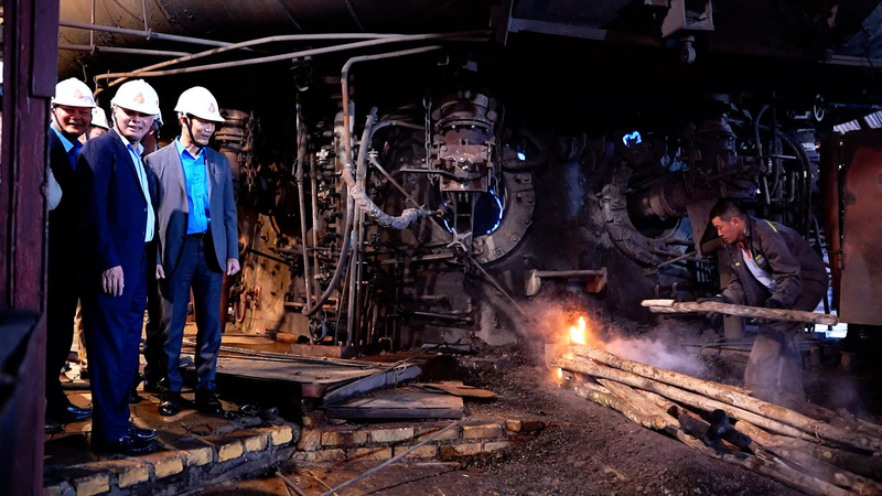 Nơi sản xuất của Công ty CP Gang thép Thái Nguyên luôn hoạt động năng suất. Ảnh: Thái Mạnh