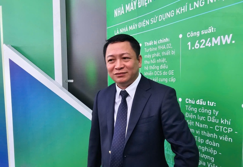 Ông Nguyễn Duy Giang, Phó Tổng Giám đốc Tổng công ty Điện lực Dầu khí Việt Nam chia sẻ bên lề sự kiện.