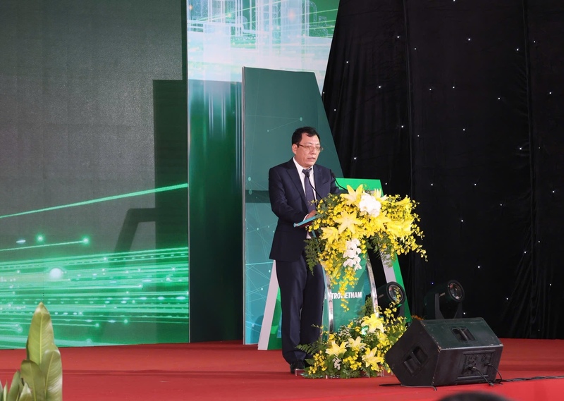 Na slavnostním ceremoniálu vystoupil pan Le Nhu Linh, generální ředitel společnosti Vietnam Petroleum Power Corporation (PV Power).