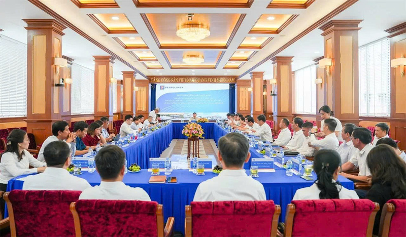 Toàn cảnh Hội nghị đánh giá tiến độ thực hiện Đề án tổ chức, sắp xếp các công ty xăng dầu thành viên tại Công ty Xăng dầu Khu vực II, ngày 27/8.