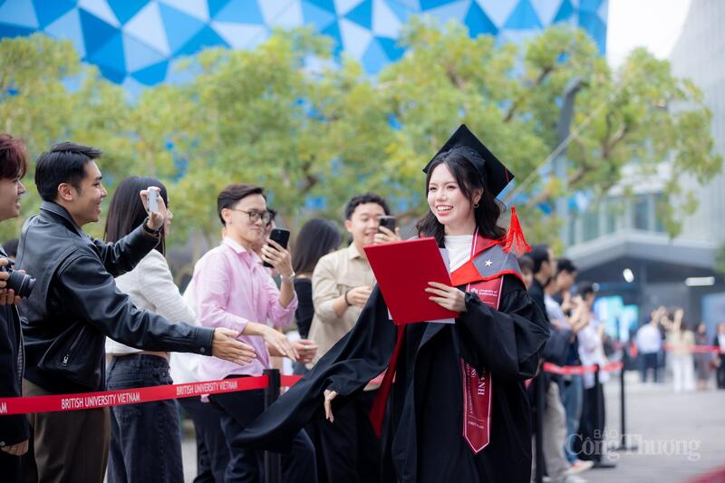 Khoảng 20% sinh viên BUV sau khi tốt nghiệp tiếp tục theo đuổi các chương trình sau đại học tại những cơ sở giáo dục hàng đầu thế giới.