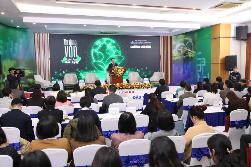 Hội thảo “Đa dạng vốn cho phát triển bền vững”. Ảnh: Lam Phong