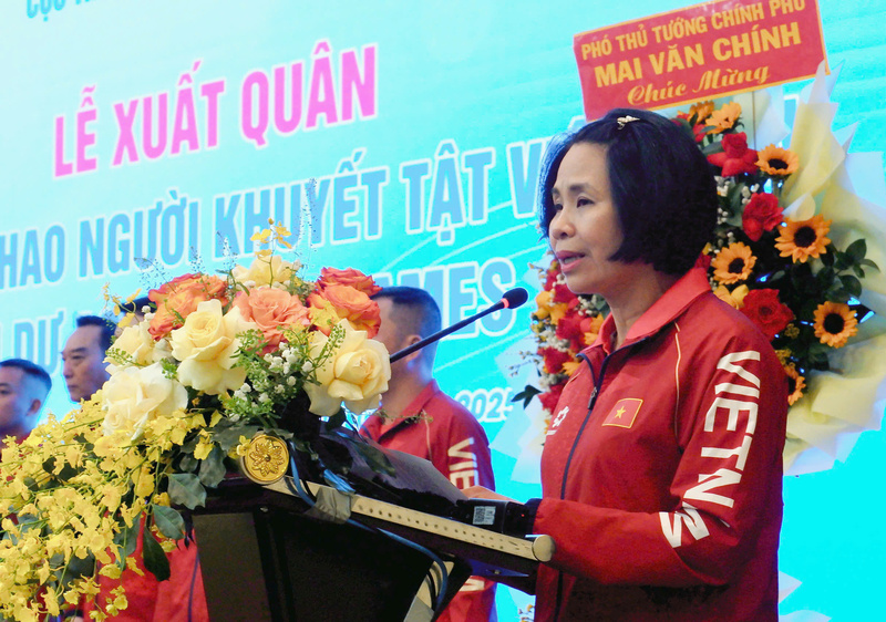 Bà Lê Thị Hoàng Yến, Phó Cục trưởng Cục Thể dục thể thao, Trưởng đoàn thể thao Người khuyết tật Việt Nam. Ảnh: Minh Anh